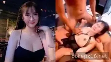 Mukbang Cewek Ramping Cantik Gila Seks poster