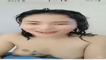 Rekaman Live Show Gadis Mulus Goyang Panas poster