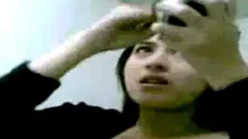 Silvi Manis Make-up Sambil Bugil poster